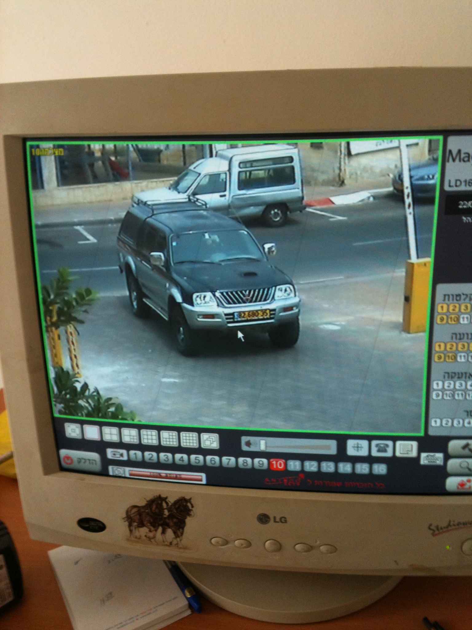 מצלמת אבטחה אביב מערכות